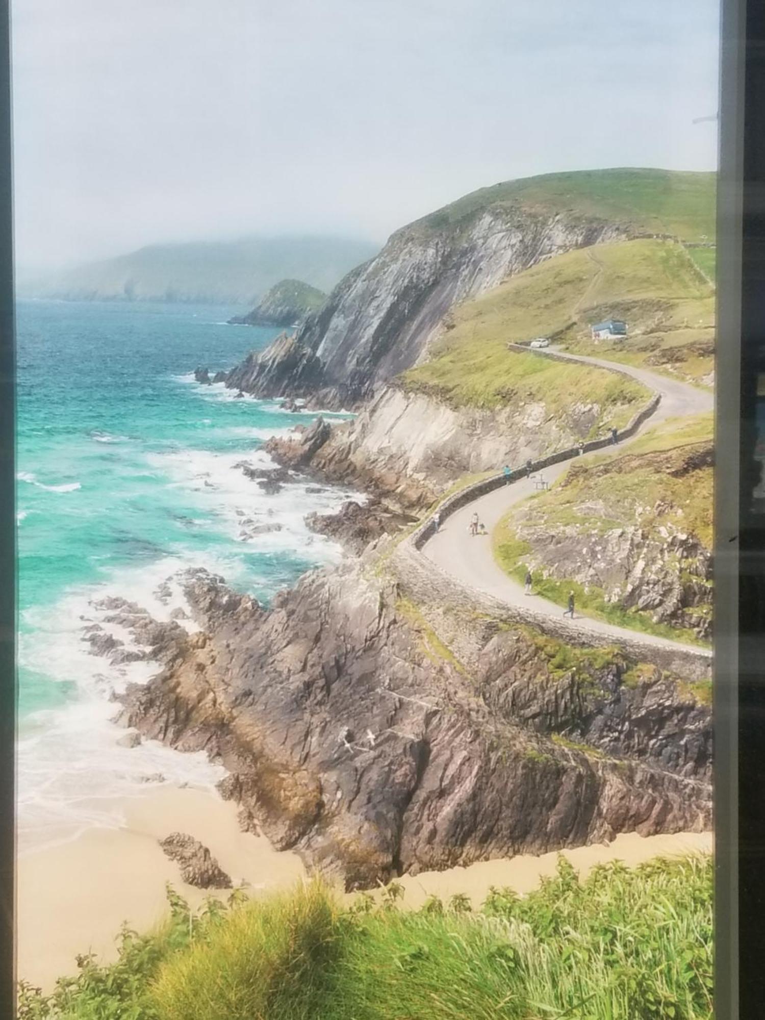 Baywatch Inn ディングル エクステリア 写真